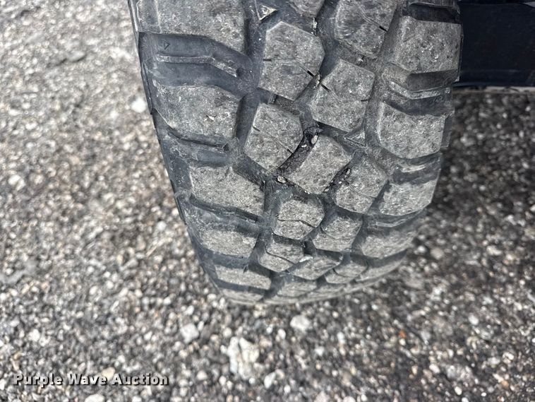 image for item EG8936 2020 John Deere XUV835M utility vehicle
