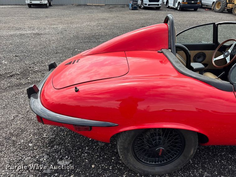 image for item EG8978 1973 Jaguar E Type convertible