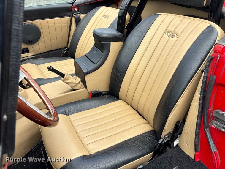 image for item EG8978 1973 Jaguar E Type convertible