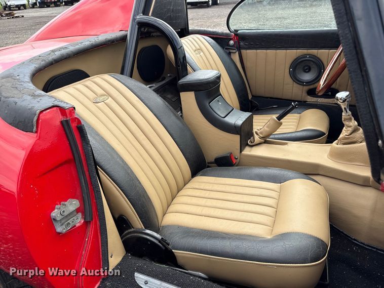 image for item EG8978 1973 Jaguar E Type convertible