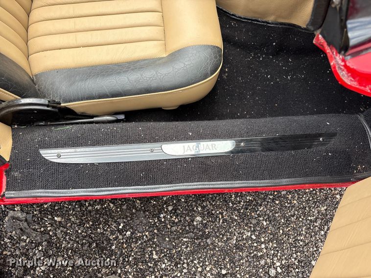 image for item EG8978 1973 Jaguar E Type convertible