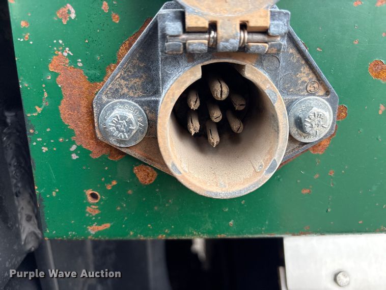 image for item EG9023 2012 Peterbilt 384 toter Truck
