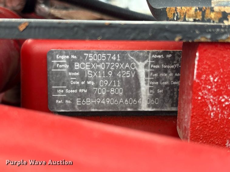 image for item EG9023 2012 Peterbilt 384 toter Truck
