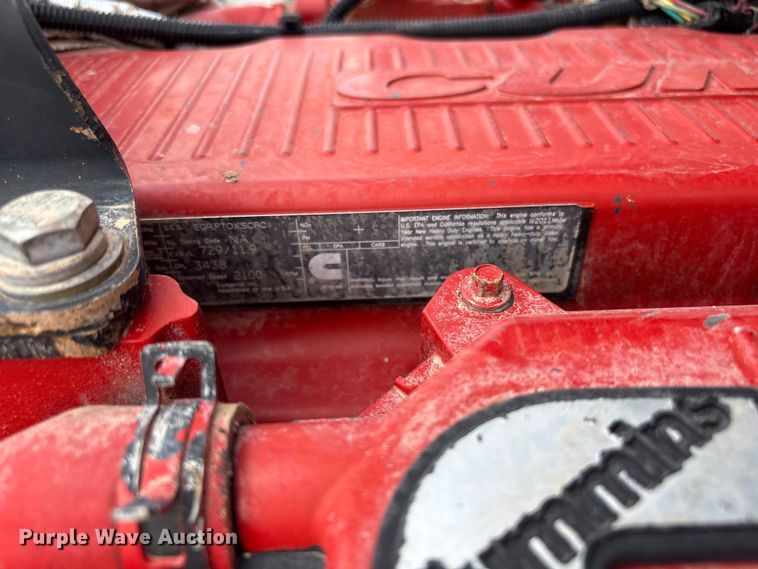 image for item EG9023 2012 Peterbilt 384 toter Truck