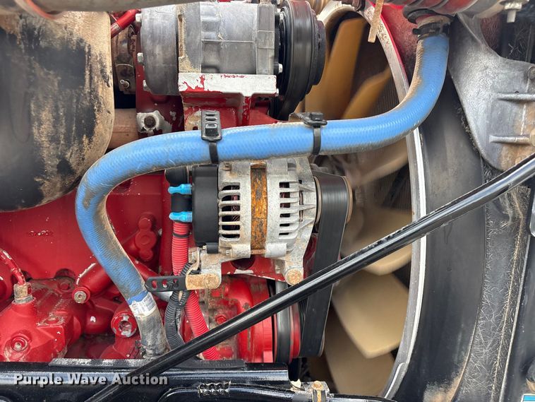 image for item EG9023 2012 Peterbilt 384 toter Truck