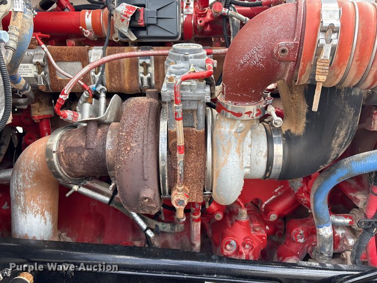 image for item EG9023 2012 Peterbilt 384 toter Truck