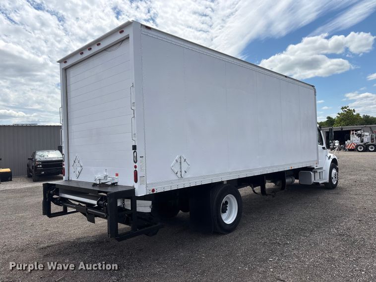 image for item EG9067 2005 Freightliner Business Class M2 box truck