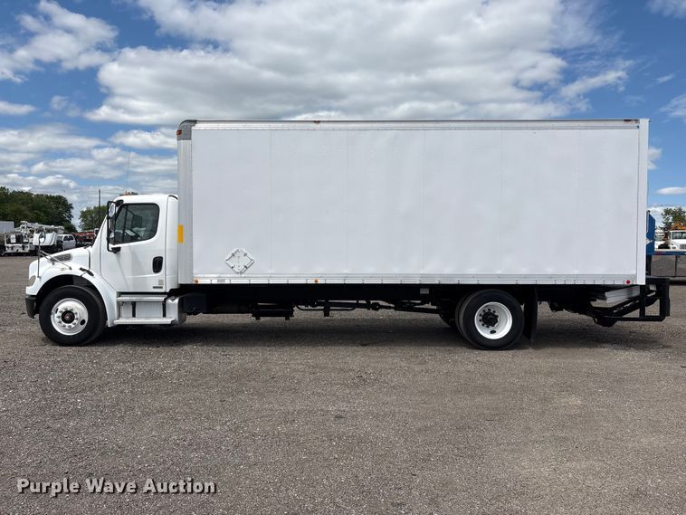 image for item EG9067 2005 Freightliner Business Class M2 box truck