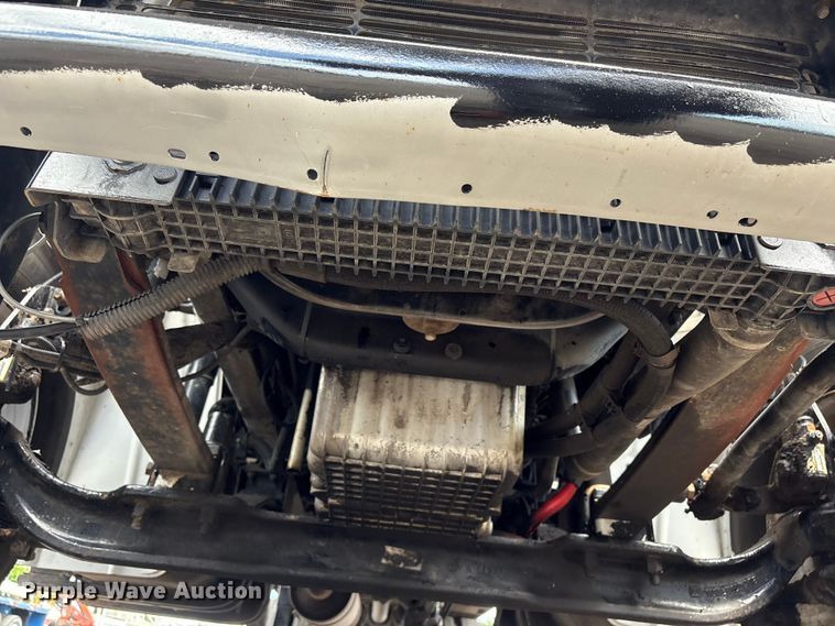 image for item EG9067 2005 Freightliner Business Class M2 box truck