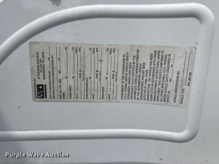 image for item EG9067 2005 Freightliner Business Class M2 box truck