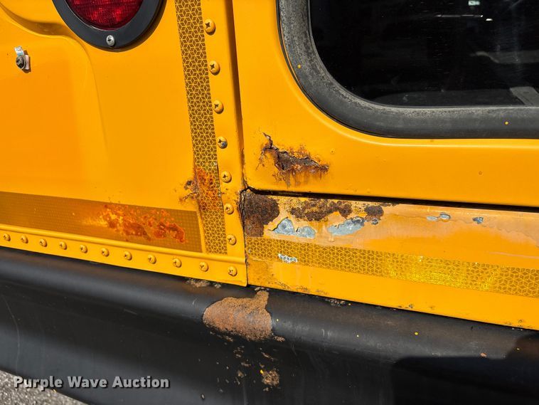 image for item EG9087 2011 Thomas Built MVP-EF school bus