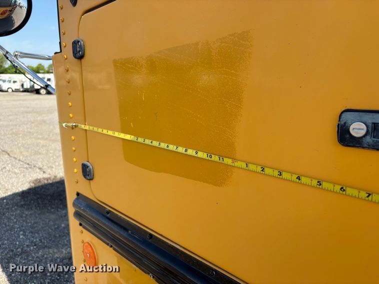 image for item EG9087 2011 Thomas Built MVP-EF school bus