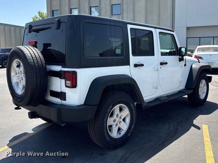image for item EI5818 2015 Jeep Wrangler Unlimited SUV