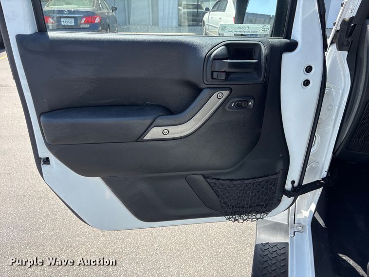 image for item EI5818 2015 Jeep Wrangler Unlimited SUV