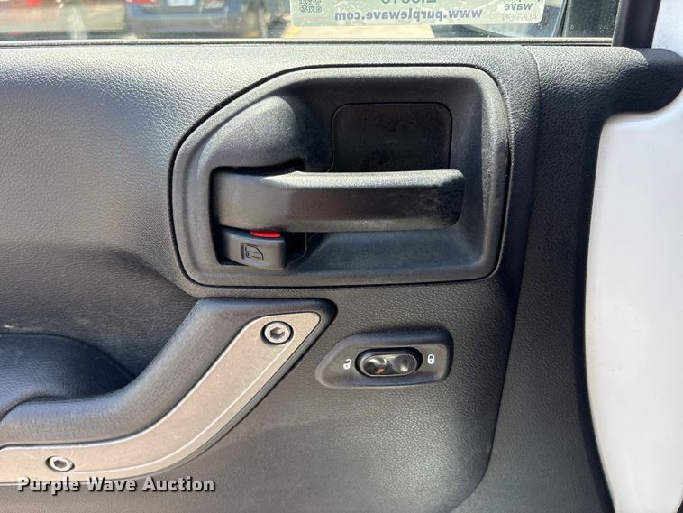 image for item EI5818 2015 Jeep Wrangler Unlimited SUV