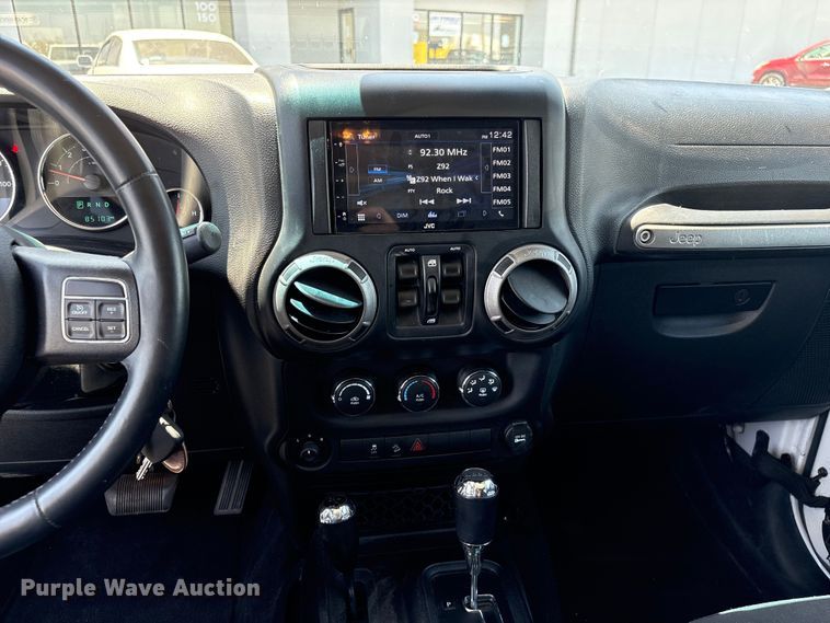 image for item EI5818 2015 Jeep Wrangler Unlimited SUV