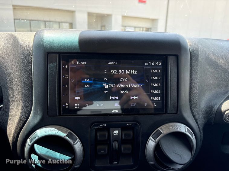 image for item EI5818 2015 Jeep Wrangler Unlimited SUV