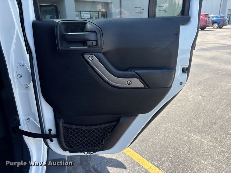 image for item EI5818 2015 Jeep Wrangler Unlimited SUV