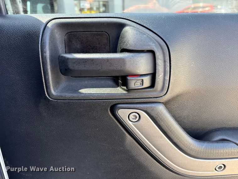 image for item EI5818 2015 Jeep Wrangler Unlimited SUV