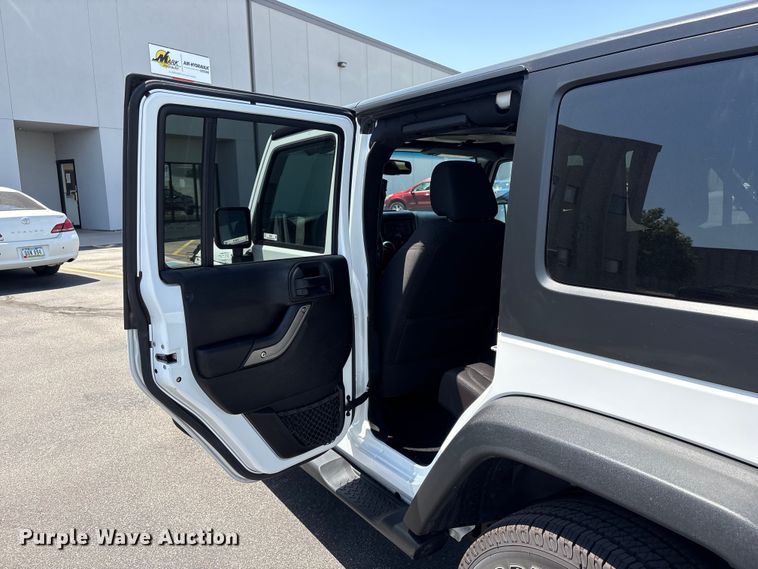 image for item EI5818 2015 Jeep Wrangler Unlimited SUV