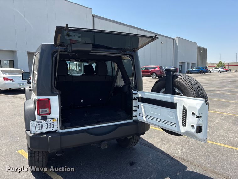 image for item EI5818 2015 Jeep Wrangler Unlimited SUV