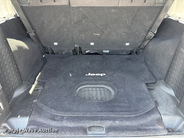 image for item EI5818 2015 Jeep Wrangler Unlimited SUV