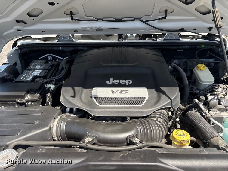 image for item EI5818 2015 Jeep Wrangler Unlimited SUV