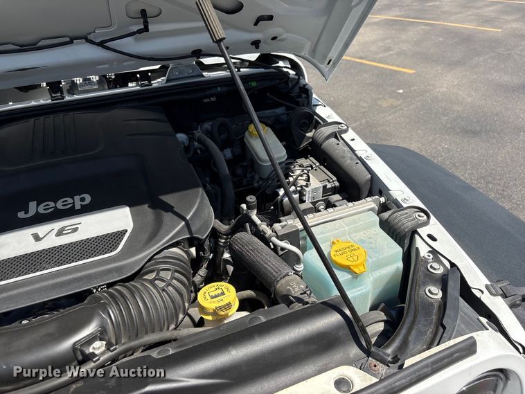 image for item EI5818 2015 Jeep Wrangler Unlimited SUV