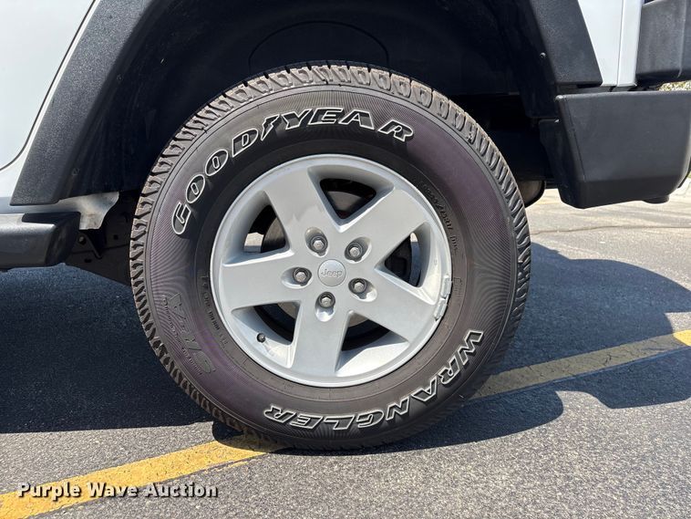 image for item EI5818 2015 Jeep Wrangler Unlimited SUV