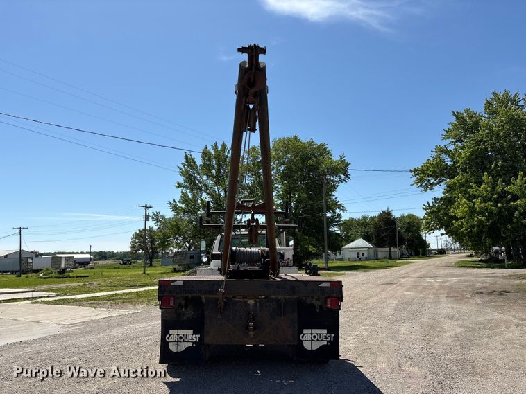 image for item EI5840 1997 Ford F800 tow truck