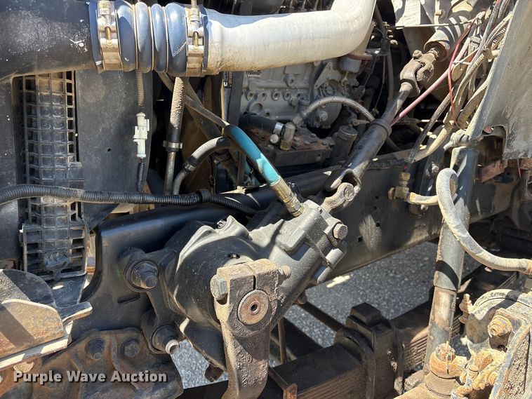 image for item EI5840 1997 Ford F800 tow truck