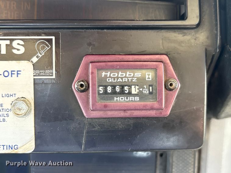 image for item EI5840 1997 Ford F800 tow truck