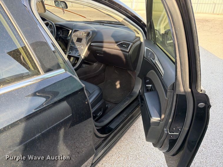 image for item EL0086 2017 Ford Fusion 