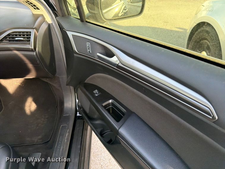 image for item EL0086 2017 Ford Fusion 