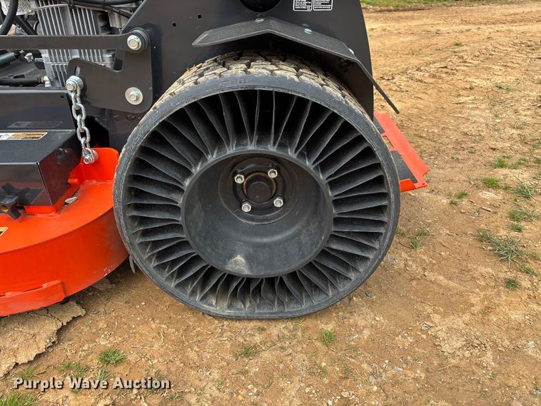 image for item EM0098 2024 Kubota SZ26NC- 52-2 ZTR lawn mower