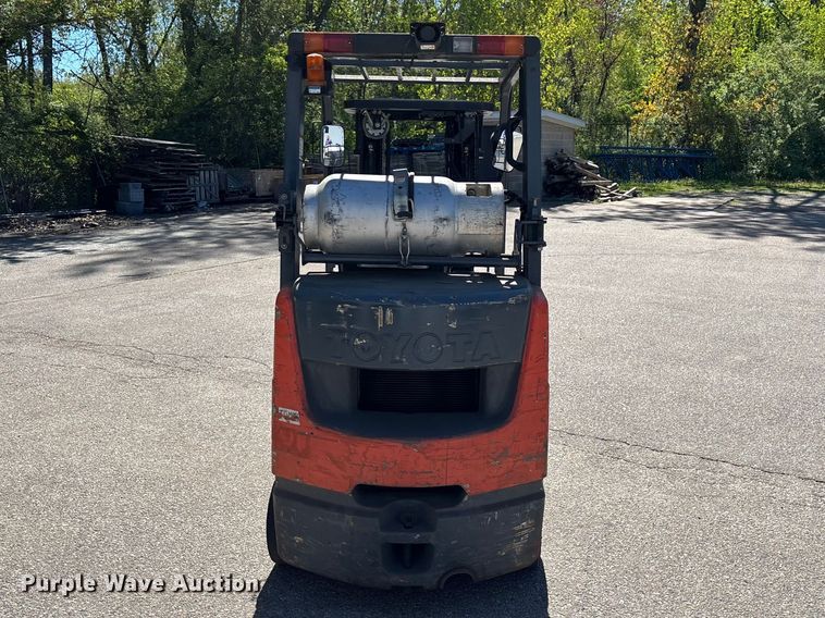 image for item EM0104 2013 Toyota 8FGCU25 forklift