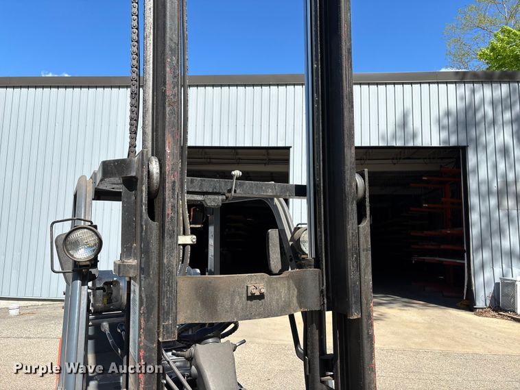 image for item EM0104 2013 Toyota 8FGCU25 forklift