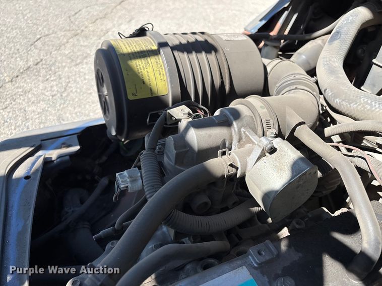 image for item EM0104 2013 Toyota 8FGCU25 forklift