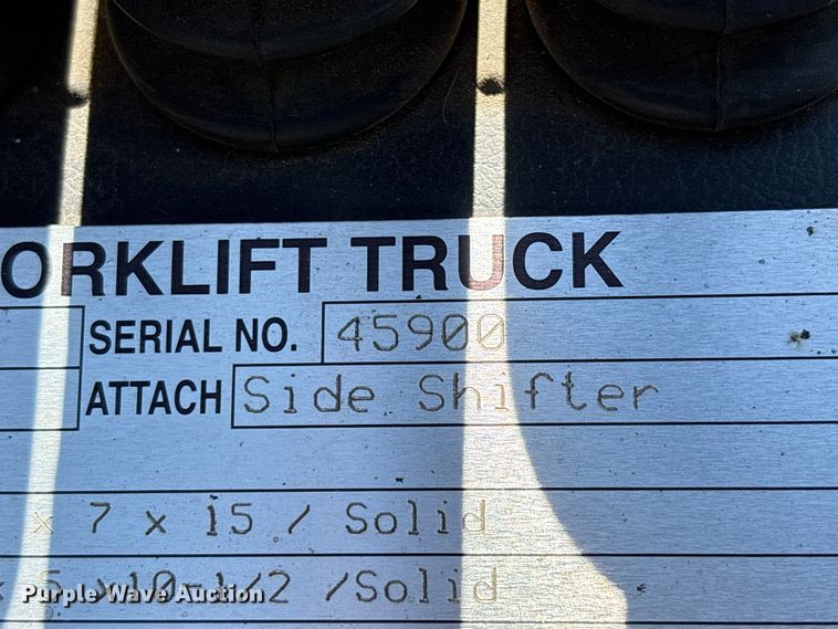 image for item EM0104 2013 Toyota 8FGCU25 forklift