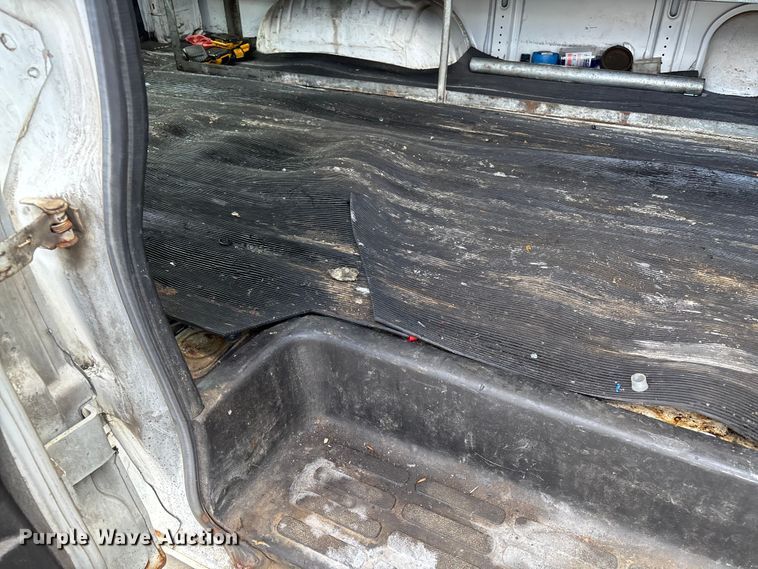 image for item EM0112 2014 GMC Savana van
