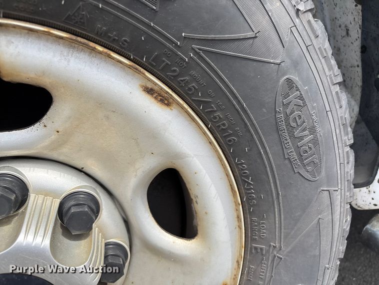 image for item EM0112 2014 GMC Savana van