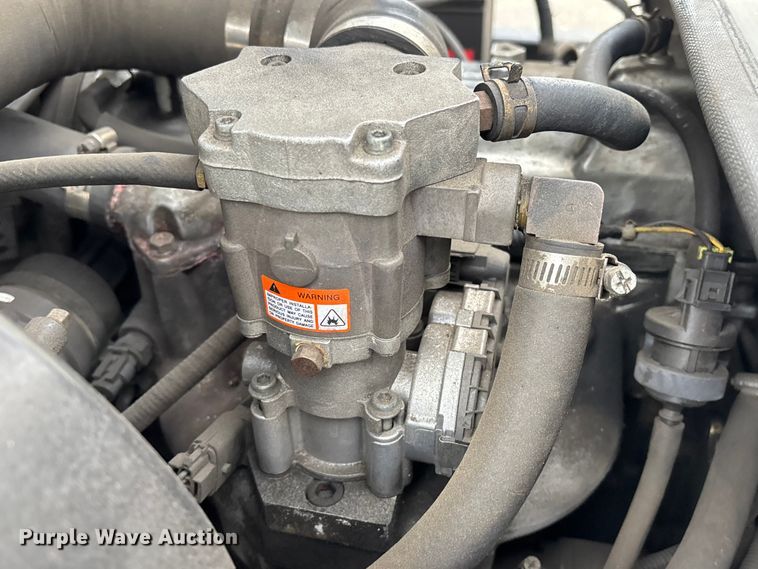 image for item EM0118 2021 Clark CMP30L forklift