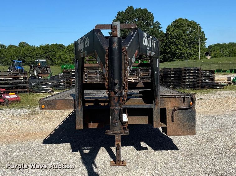 image for item EO4254 2005 Big Tex 20GN equipment trailer