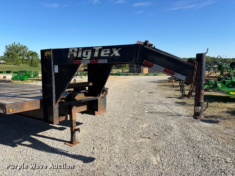 image for item EO4254 2005 Big Tex 20GN equipment trailer