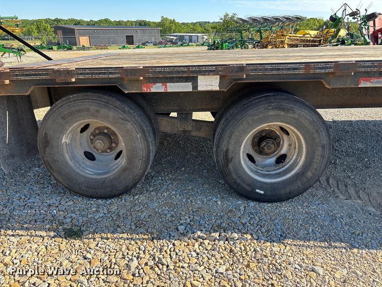 image for item EO4254 2005 Big Tex 20GN equipment trailer