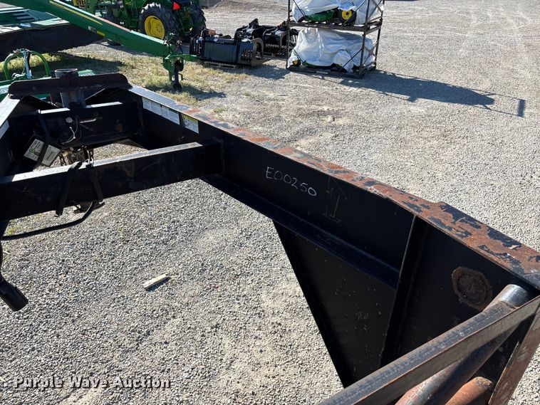 image for item EO4254 2005 Big Tex 20GN equipment trailer