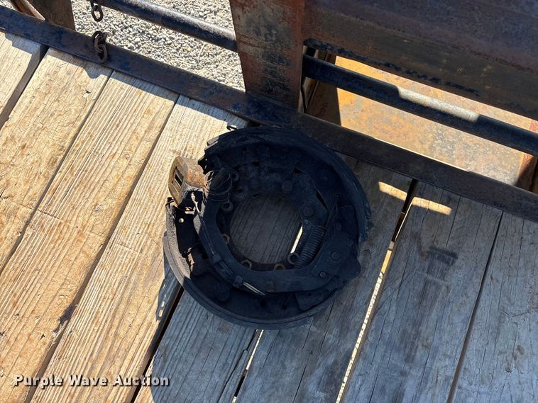 image for item EO4254 2005 Big Tex 20GN equipment trailer