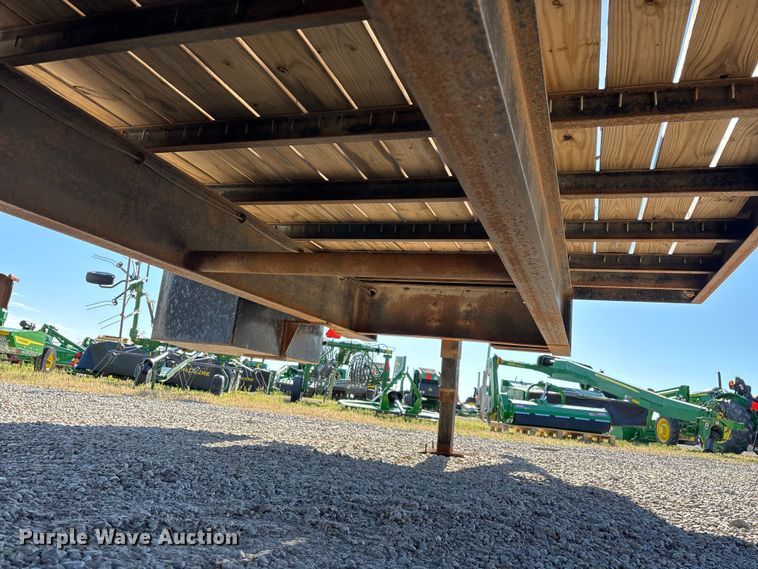 image for item EO4254 2005 Big Tex 20GN equipment trailer
