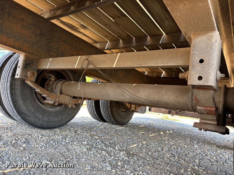 image for item EO4254 2005 Big Tex 20GN equipment trailer