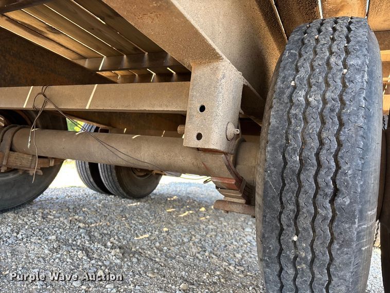 image for item EO4254 2005 Big Tex 20GN equipment trailer